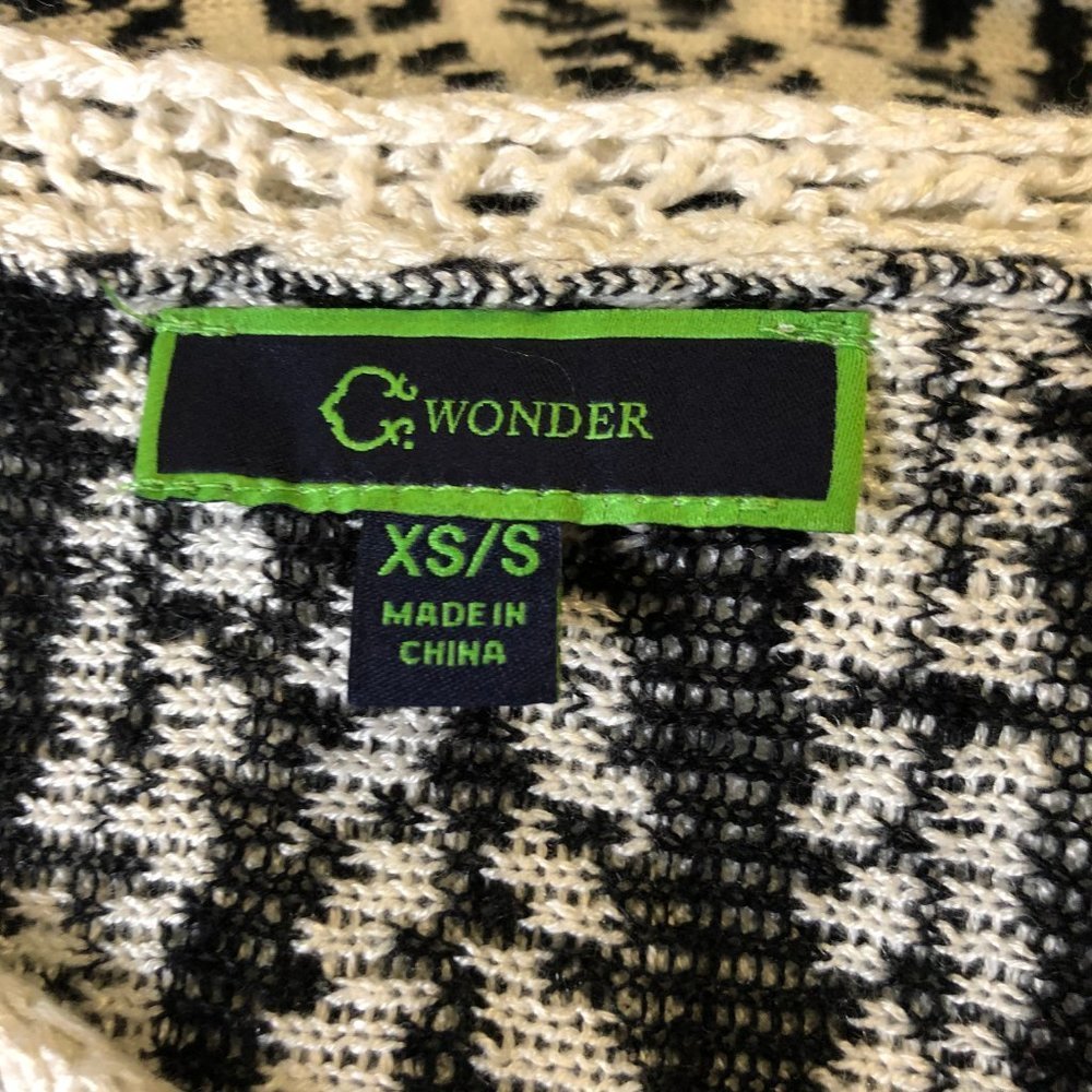 C Wonder Jacquard Knit Short Sleeve Sweater Poncho - Picture 8 of 8
